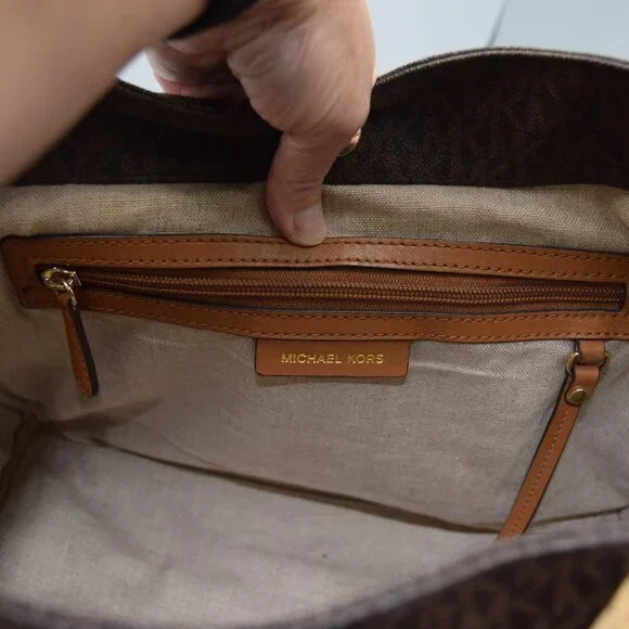 Michael Kors Isla Large Tote in Signature Brown - Picture 11 of 11